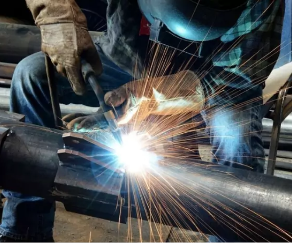 How Does the Custom Welding Fabrication Process Work?